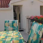 In With Seaview, Balcony, Air Condition, Wifi דירה בריסט
