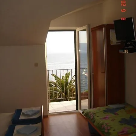 In With Seaview, Balcony, Air Condition, Wifi