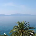 In With Seaview, Balcony, Air Condition, Wifi Brist