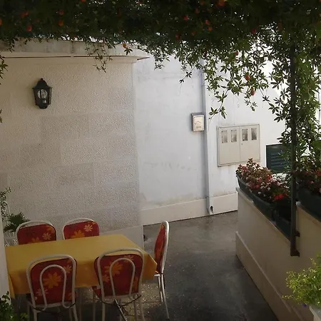 In With Seaview, Balcony, Air Condition, Wifi Apartamento Brist