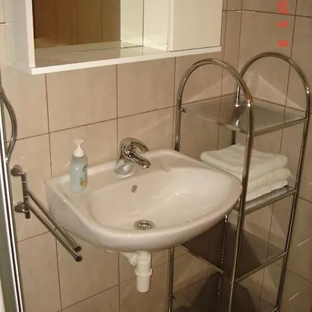 In With Seaview, Balcony, Air Condition, Wifi Apartamento