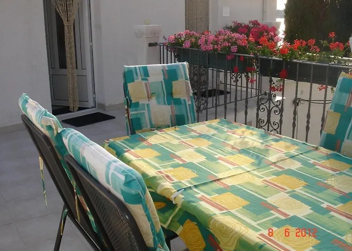 In With Seaview, Balcony, Air Condition, Wifi Apartamento
